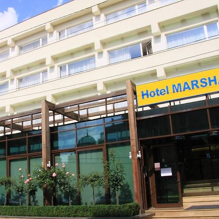 Marshal Hotel Бухарест Экстерьер фото